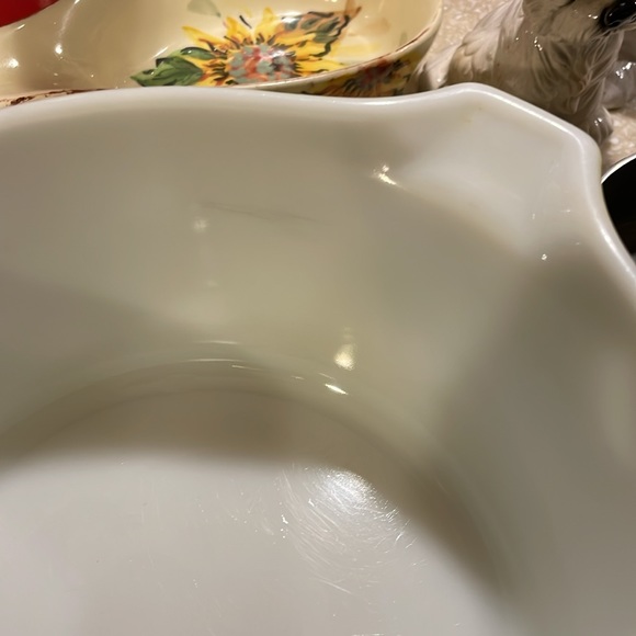 Vintage pyrex yellow daisy 2.5L,  1-1/2qt olive casserole dish. Great condition. - Picture 9 of 12